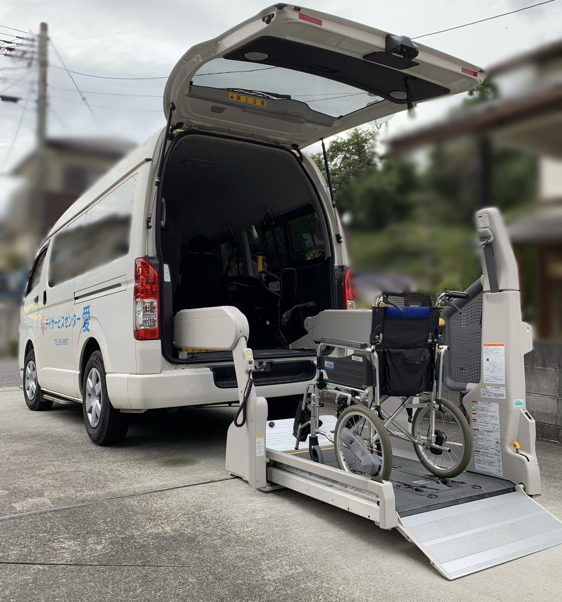 車いすのまま乗れる送迎車